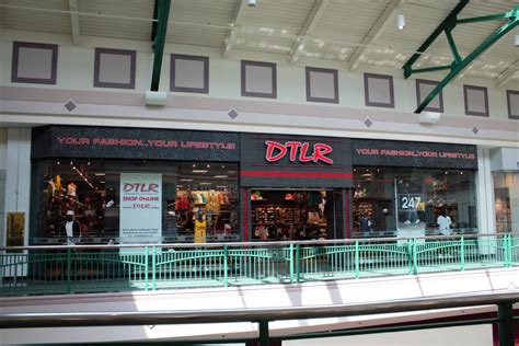 Dtlr in arbor place mall. Things To Know About Dtlr in arbor place mall. 